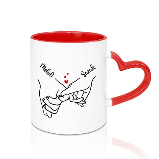 Mug anse en coeur rouge avec motif mains et prénoms pour couple - Sublimino